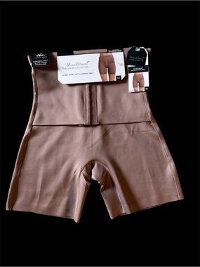Under Where? intimates Scuba Shorts with Control Belt size M